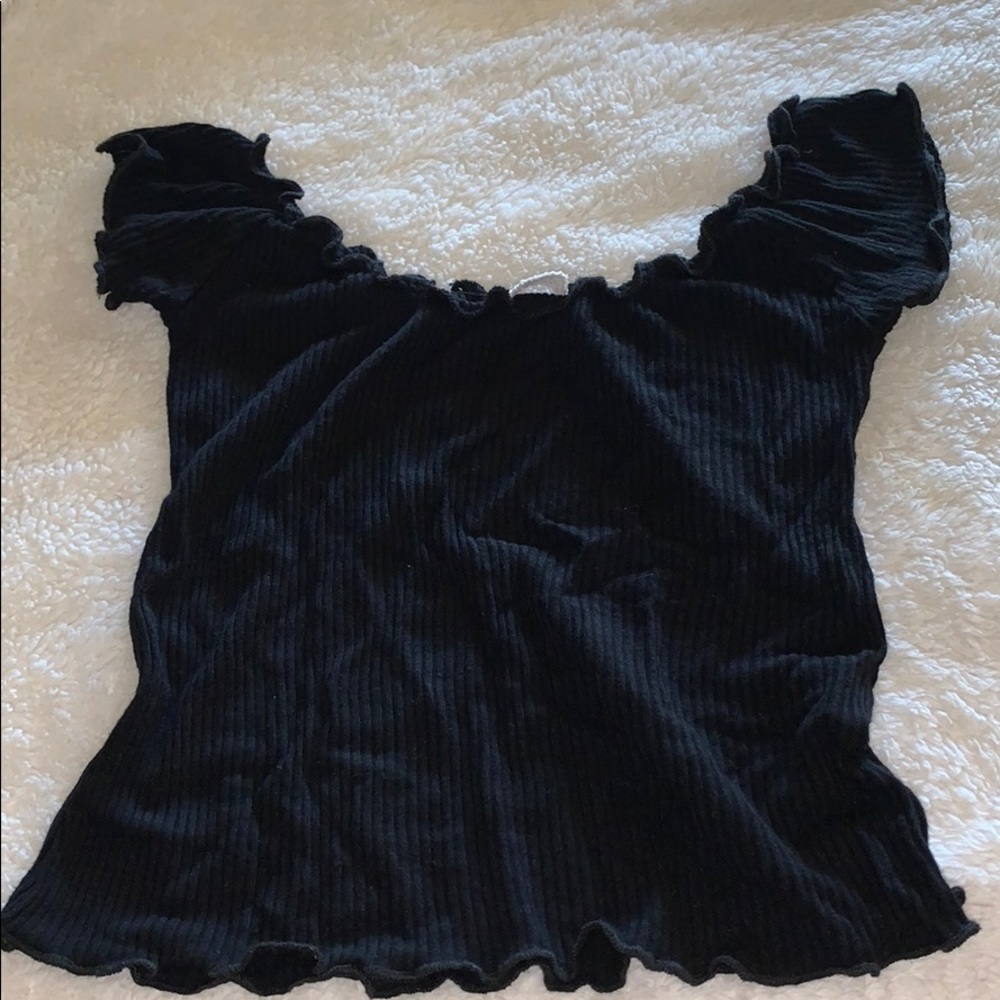 Brandy Melville off the shoulder top